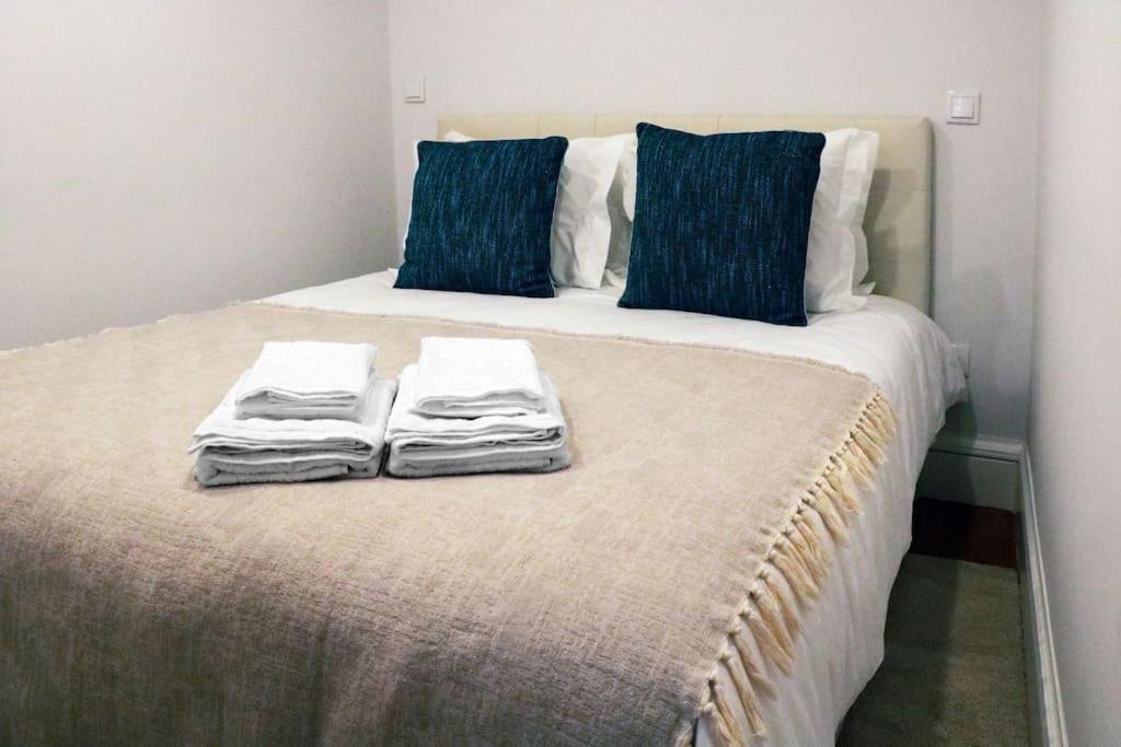 Loving Apartment By The River Porto Luaran gambar