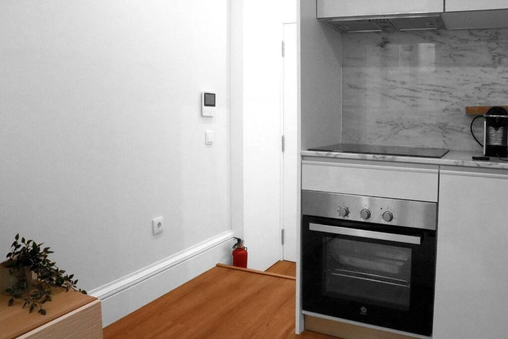 Loving Apartment By The River Porto Luaran gambar